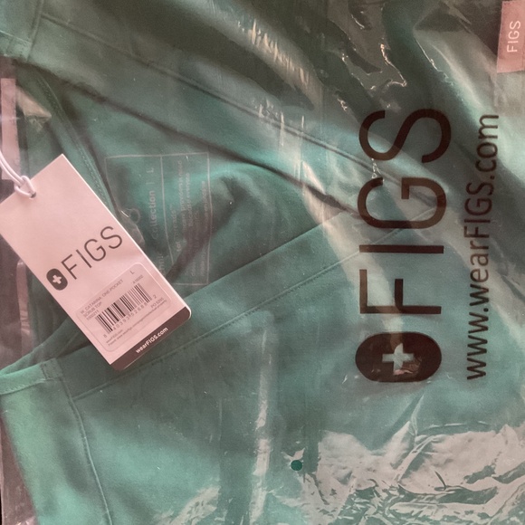 Brand New Figs Scrub Set - Picture 2 of 3
